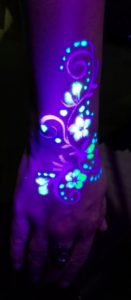 bracelet tatoo UV black light